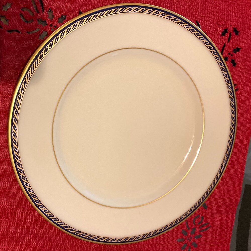Plate - Picture 3 of 3